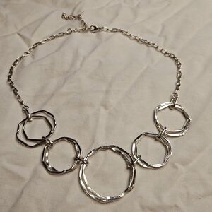 Silver Toned Necklace with 5 Circular Accents Vintage 1990s